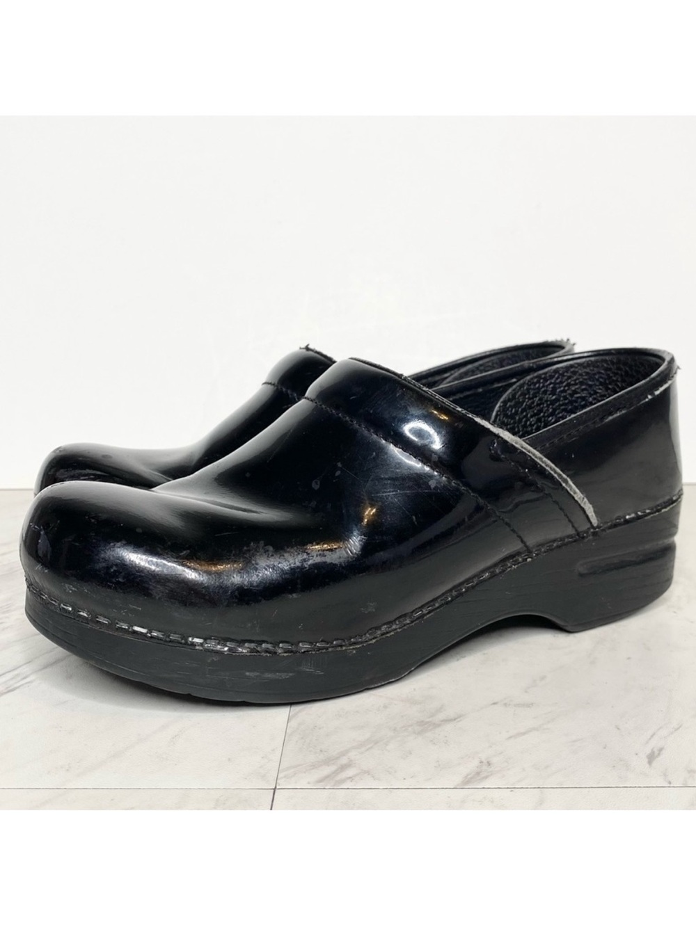 Dansko Black Patent Leather Shoe Clog 39